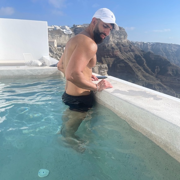 Meet your Posher, Abhay - Picture 1 of 2